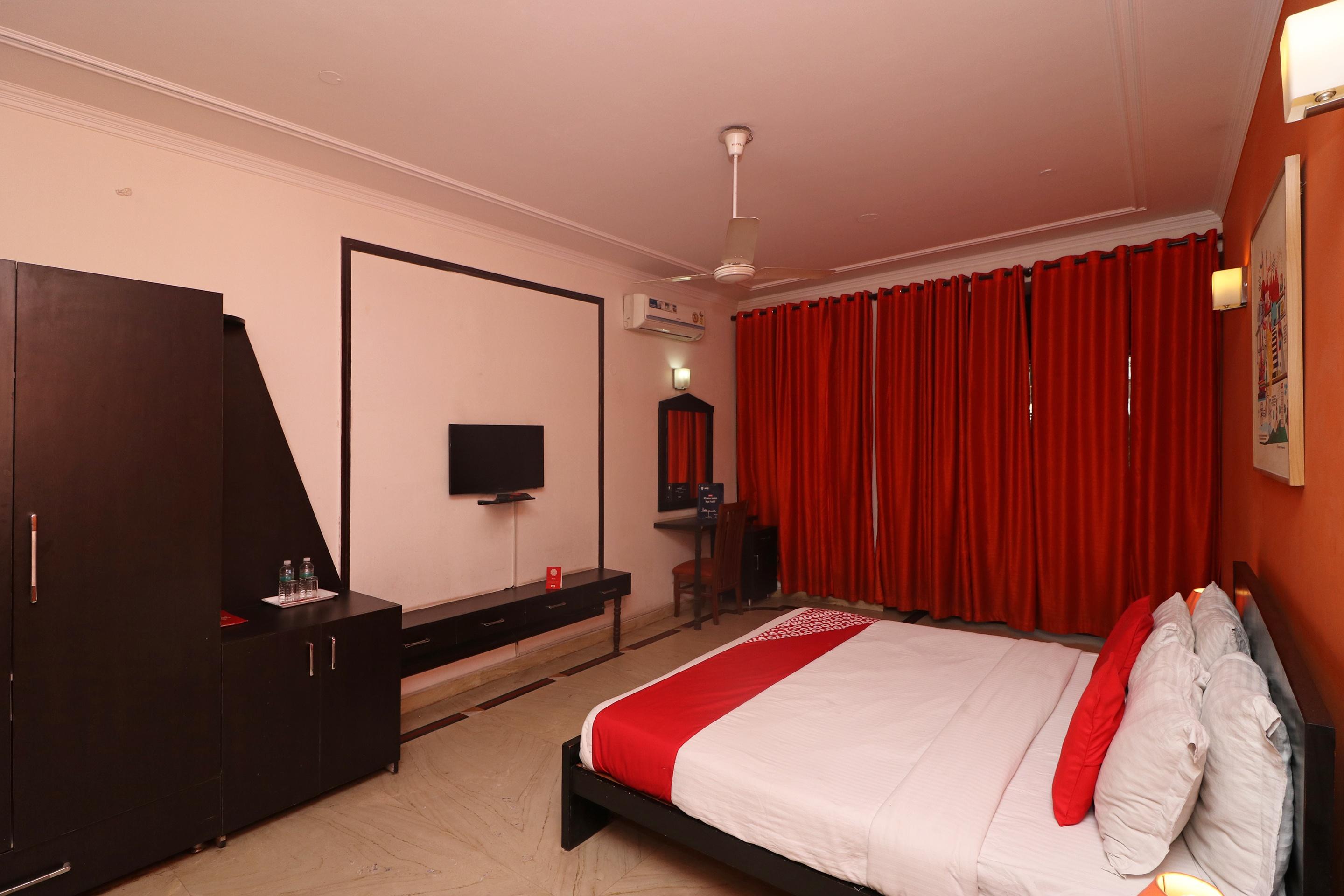 Super Hotel O Hare Rama Guest House New Delhi Bagian luar foto