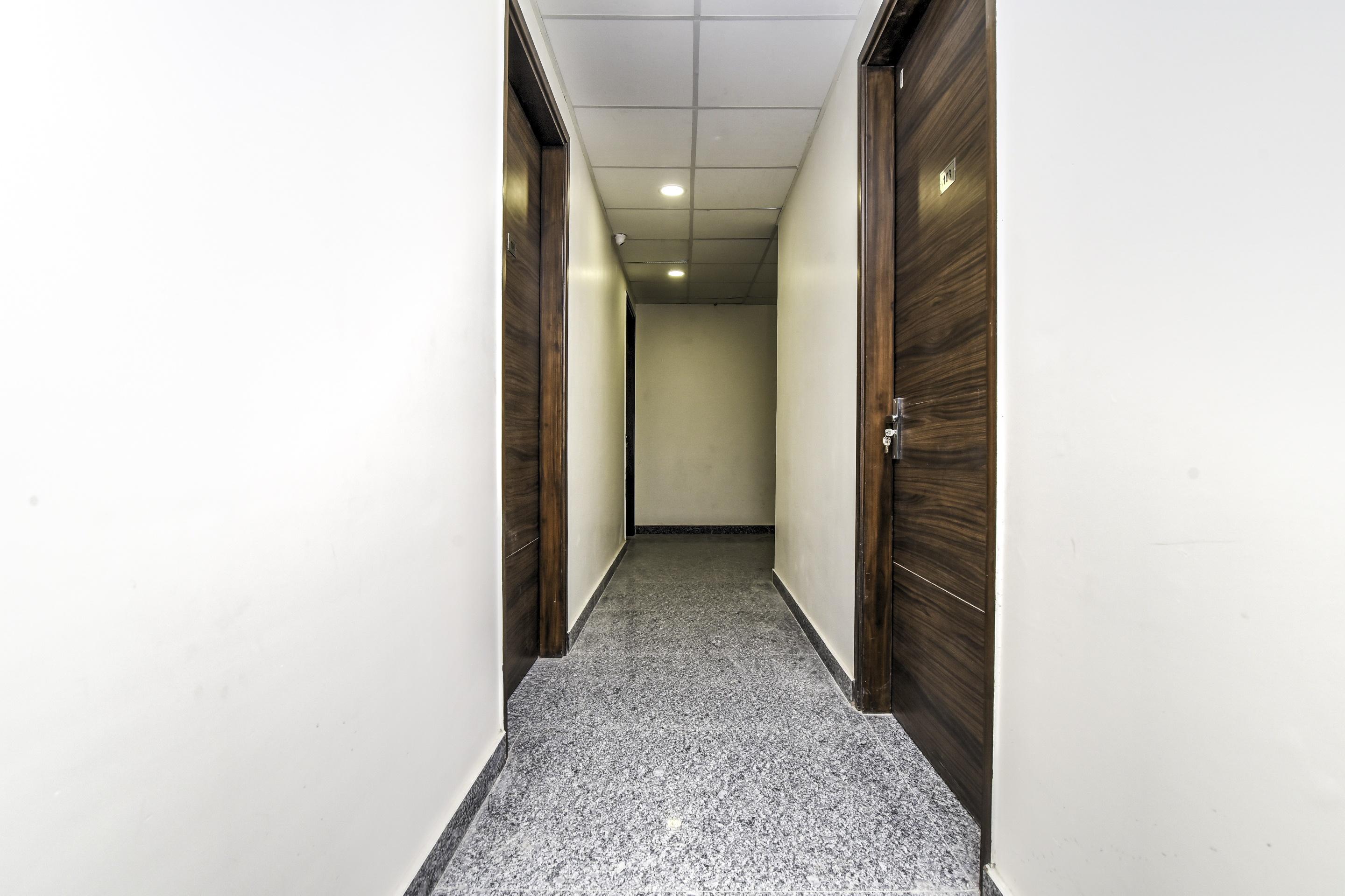 Super Hotel O Hare Rama Guest House New Delhi Bagian luar foto